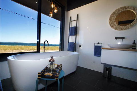 Perlubie Sea - Melbourne 4u 1