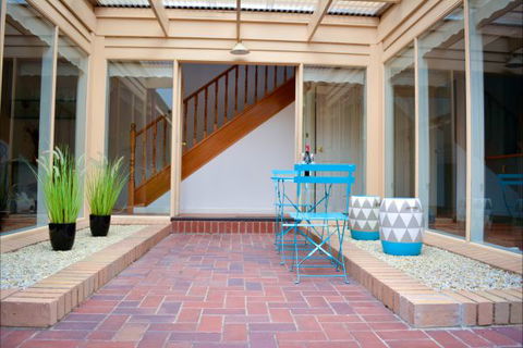 Turner Terrace - Accommodation Melbourne 6
