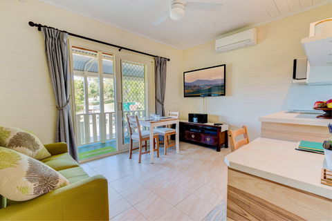 All About Me Bed And Breakfast - Melbourne 4u 2