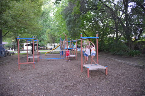 Ardern's Caravan Park Myrtleford - Accommodation Melbourne 4