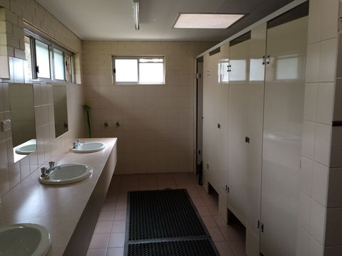 Ardern's Caravan Park Myrtleford - Accommodation Melbourne 5