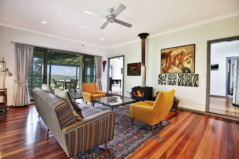 Borrowdale - Accommodation Melbourne 0