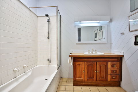 Borrowdale - Accommodation Melbourne 5