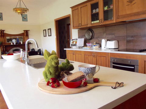 Eden Orchard And Farmstay - Melbourne 4u 0