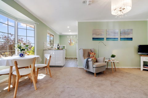 'In The Vines' Guest Cottage - Accommodation Melbourne 3