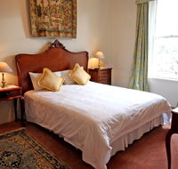 Feathers Hotel - Accommodation Melbourne