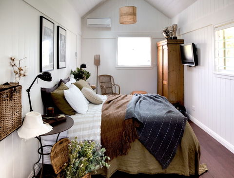 Old Schoolhouse Milton - Accommodation Melbourne 1