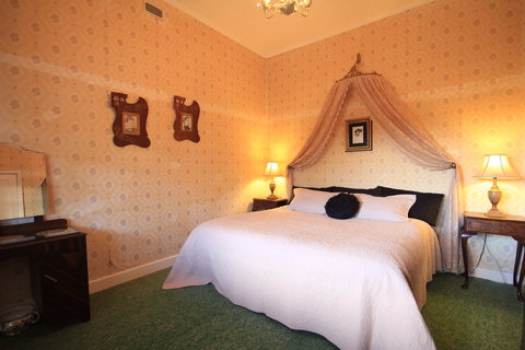 Rostrata Country House - Accommodation Melbourne 3