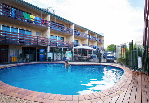 Airlie Beach YHA - Melbourne 4u 7