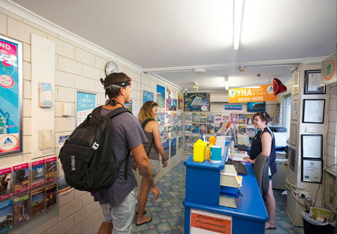 Airlie Beach YHA - Melbourne 4u 9