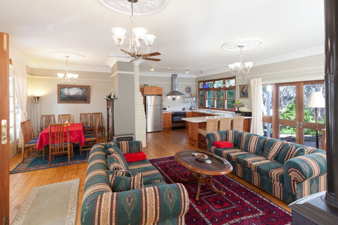 Blue Peace: Blue Mountains Home - Accommodation Melbourne 1