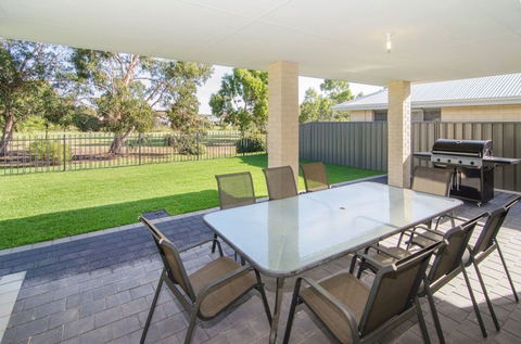 Fairway Isle - Accommodation Melbourne 8