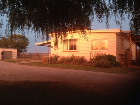 Fairview Bed And Breakfast Cottage - Accommodation Melbourne 1