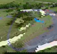 Jacaranda Motor Lodge and Moos Restaurant - Accommodation Melbourne