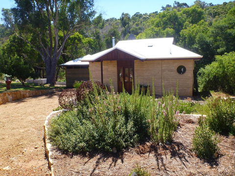 Jalbrook  Estate-  Cottages,Alpacas,Gallery & Function Centre - Accommodation Melbourne 0