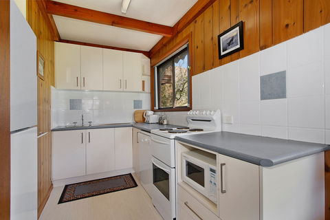 Kalamunda 6 - Accommodation Melbourne 2