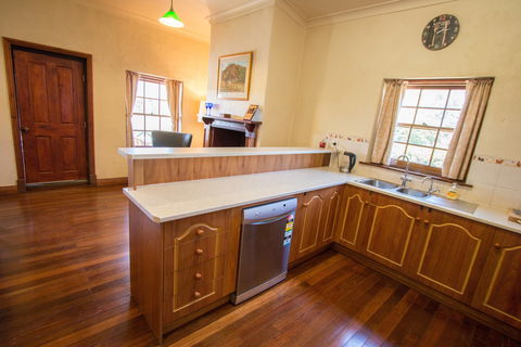 Old Swanport General Store - Accommodation Melbourne 3