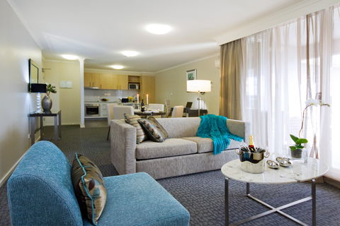 Pacific Suites Canberra - Melbourne 4u 5