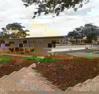 Play On Moontana - Accommodation Melbourne