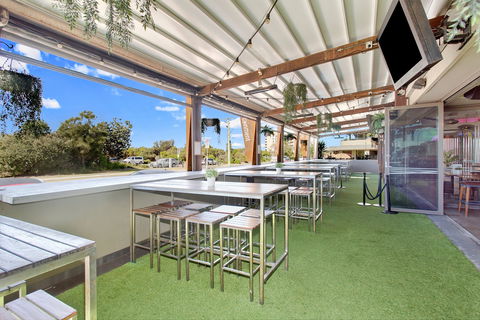 Quality Hotel Sands - Accommodation Melbourne 2