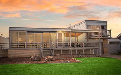 Sand Castles - Accommodation Melbourne 0