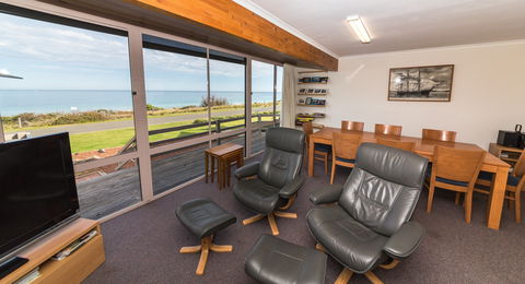 Sand Castles - Accommodation Melbourne 1