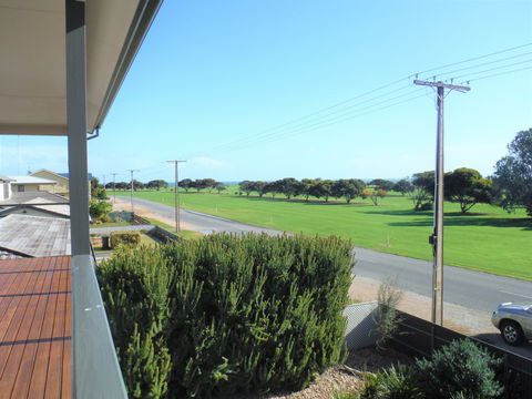 Shorelines - Accommodation Melbourne 2