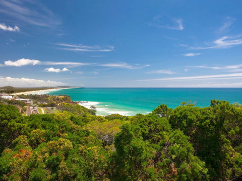 The Point Coolum Beach - Melbourne 4u 2
