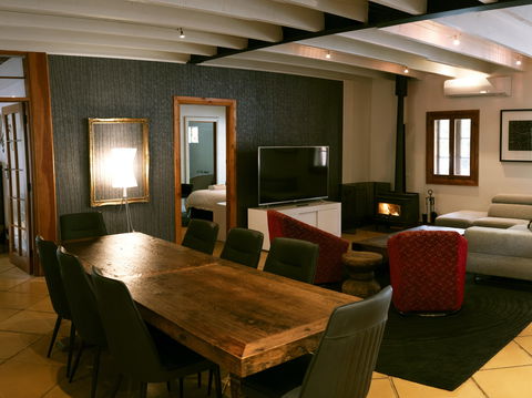 Thiele House Retreat - Melbourne 4u 1