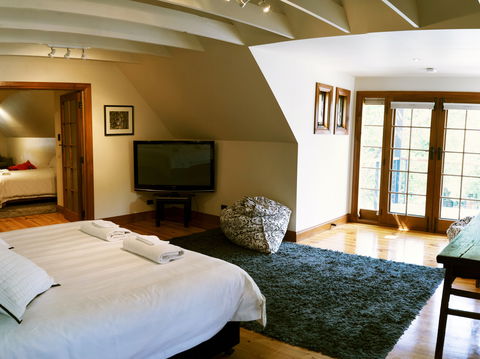 Thiele House Retreat - Melbourne 4u 5