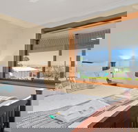 Century21 SouthCoast Reef  Vines Port Noarlunga - Accommodation Melbourne