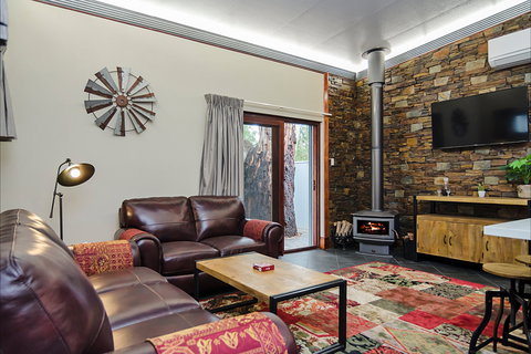 Eagle Foundry Bed & Breakfast - Accommodation Melbourne 0