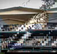 Page Drive Blanchetown  -River Shack Rentals - Accommodation Melbourne