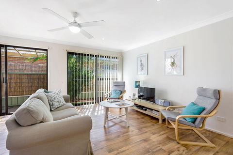 Shearwater At Shoal Bay Cottage One - Dogs Welcome! - Accommodation Melbourne 0