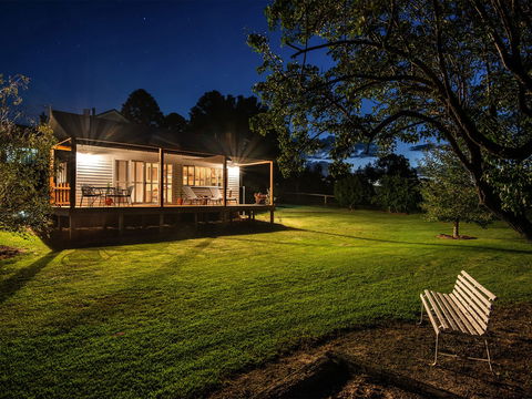 Tom's Cottage - Melbourne 4u 2