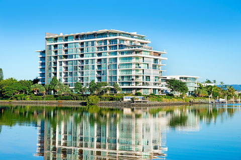 ULTIQA Freshwater Point Resort - Melbourne 4u 1
