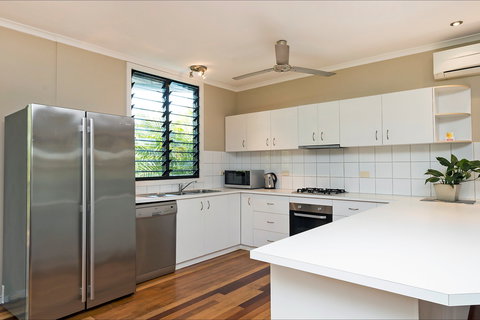 Villa Frangipani - Accommodation Melbourne 2