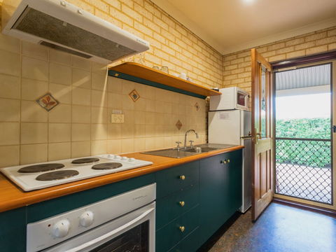 Busselton Villas And Caravan Park - Accommodation Melbourne 2