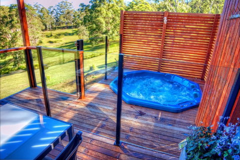 Cabins@theView - Accommodation Melbourne 2