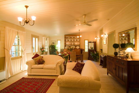 Evelyn Homestead - Melbourne 4u 1
