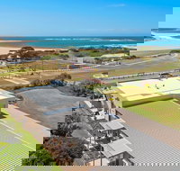 Peterborough House  Motel - Accommodation Melbourne