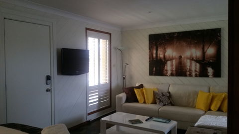 Suze Pumpkin House - Accommodation Melbourne 2