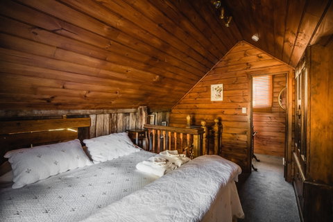The Boiling Billy Barn - Accommodation Melbourne 1