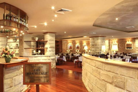 The Hermitage Campbelltown - Accommodation Melbourne 0