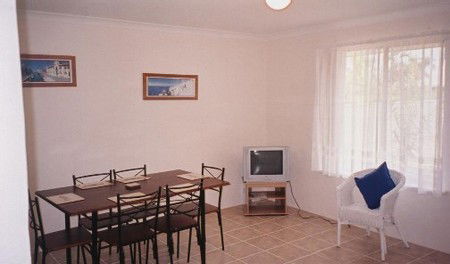JJ's Holiday Cottages - Butler Street - Accommodation Melbourne 0