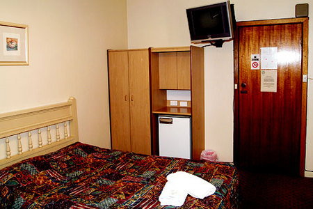 Knickerbocker Hotel Motel - Accommodation Melbourne 1