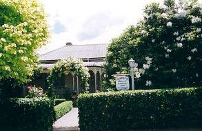Bowral Cottage Inn - Melbourne 4u 0