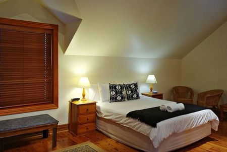 The Mews Studio Apartments - Accommodation Melbourne 4