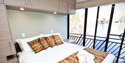 Aaah Willandra Houseboats - Melbourne 4u 1
