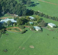Harvey Hills Farmstay Chalets - Accommodation Melbourne